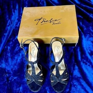 Thalia Sodi healed sandals brand new size 6